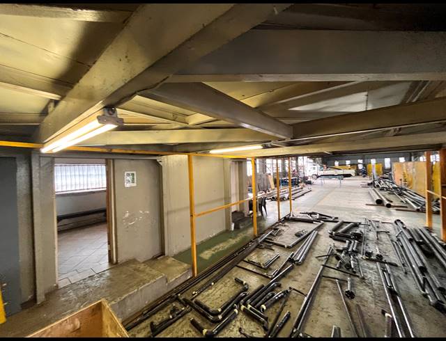 1,100M² WAREHOUSE TO LET IN SEBENZA